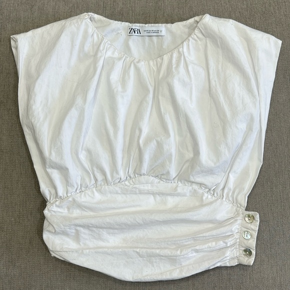 Zara White Cropped Pleated Open Side Blouse - Picture 2 of 10